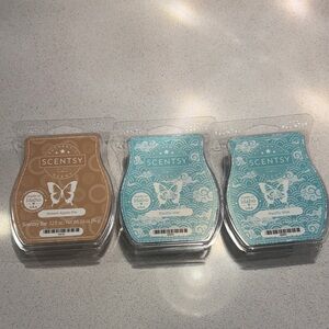 Scentsy Wax Bars in Warm Brown and Cool Blue